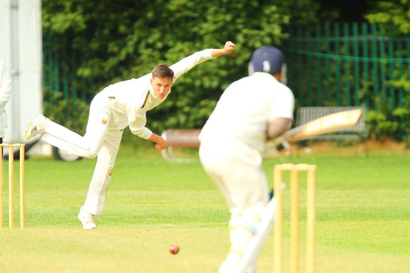 Bhatti and Hall steer Walmley to 113 run win over Moseley Ashfield in tense finale